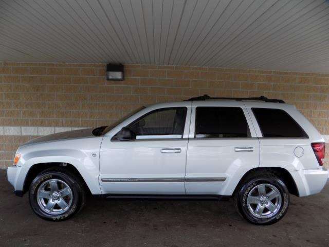 2006 Jeep Grand Cherokee Limited 4dr SUV 4WD w/ Front Side Airbags